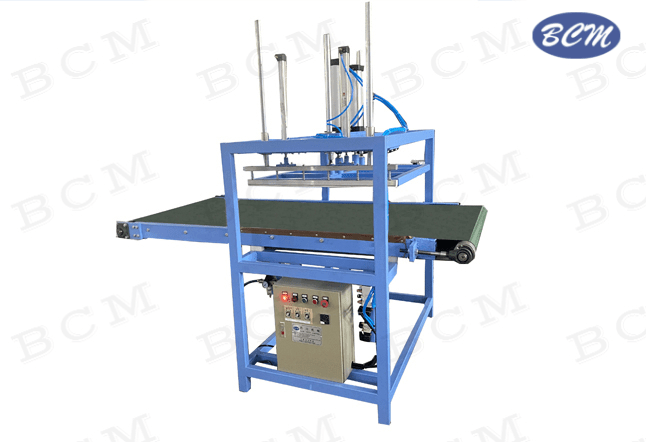 Non-stop pillow pressing machine BC805